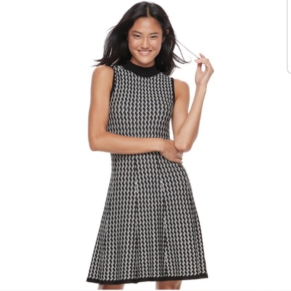 Candie's Dresses & Skirts - Candie's Chevron Print Sleeveless Dress